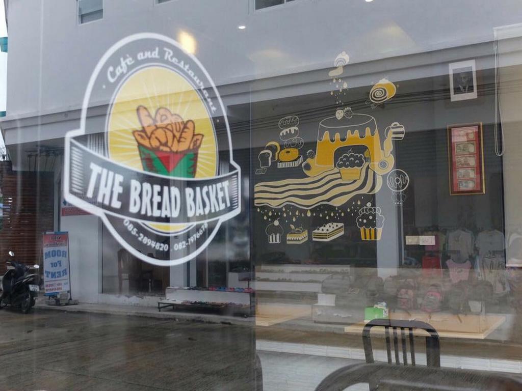 מלון קאמאלה ביץ' The Bread Basket מראה חיצוני תמונה